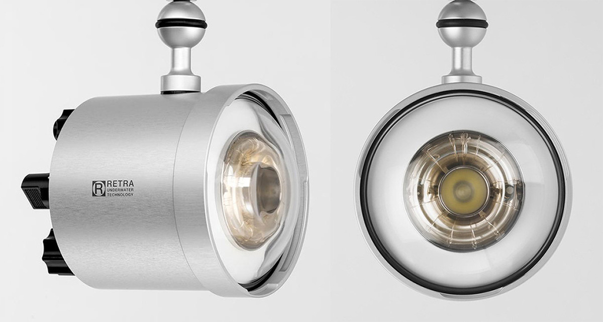 Retra’s flash tube design on both the Prime and Pro flash units featured a fully unbroken circular flash tube with an LED modeling light in the center.