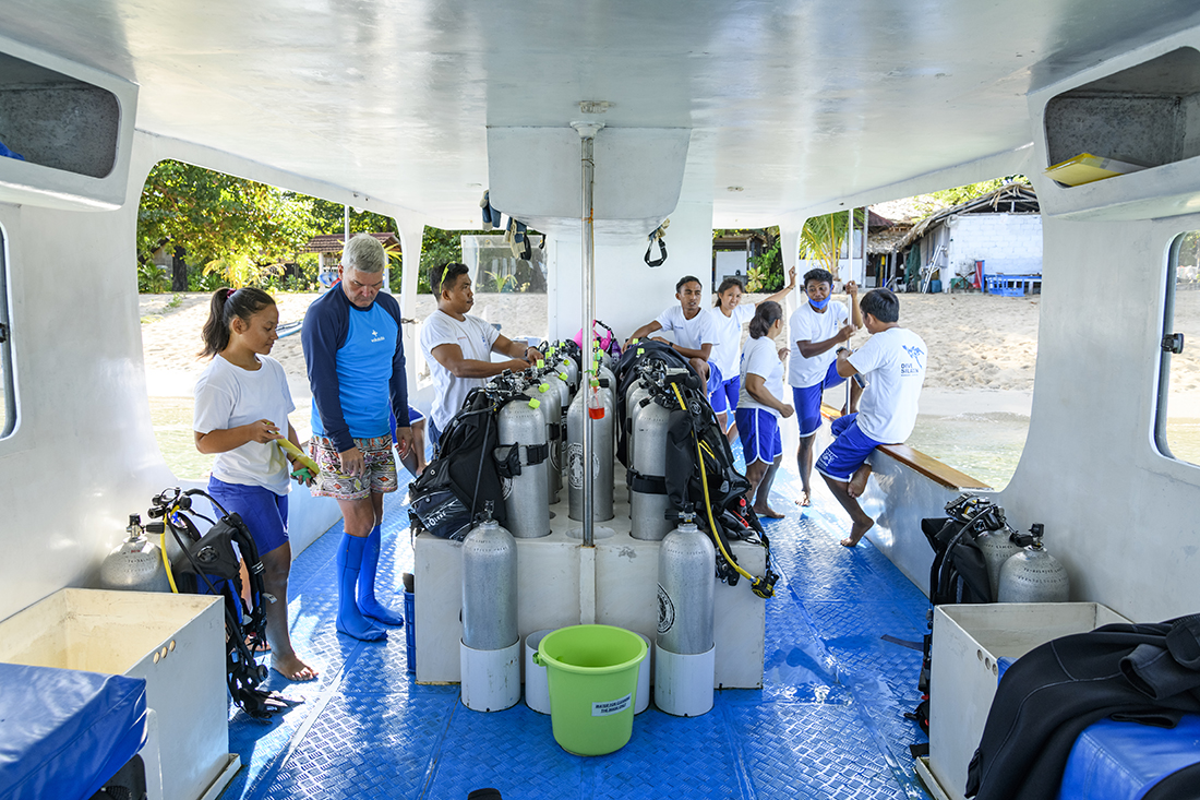 Siladen Dive Boat Interior